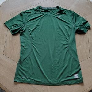 Nike Pro Combat Green Athletic Dri-fit Lightweight Mens Shirt.  Size Large